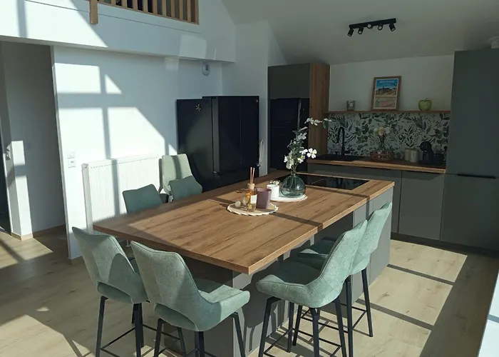 Spacious 125m2 With A View In Apartment